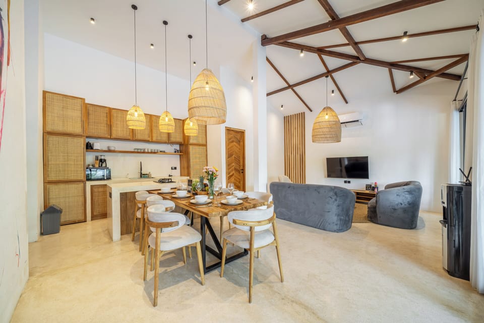 Luxury Villa, Pool View | Dining