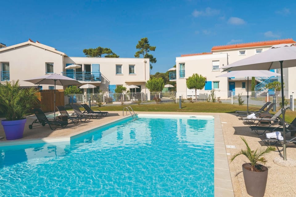 Holiday Home Swimming Pool
