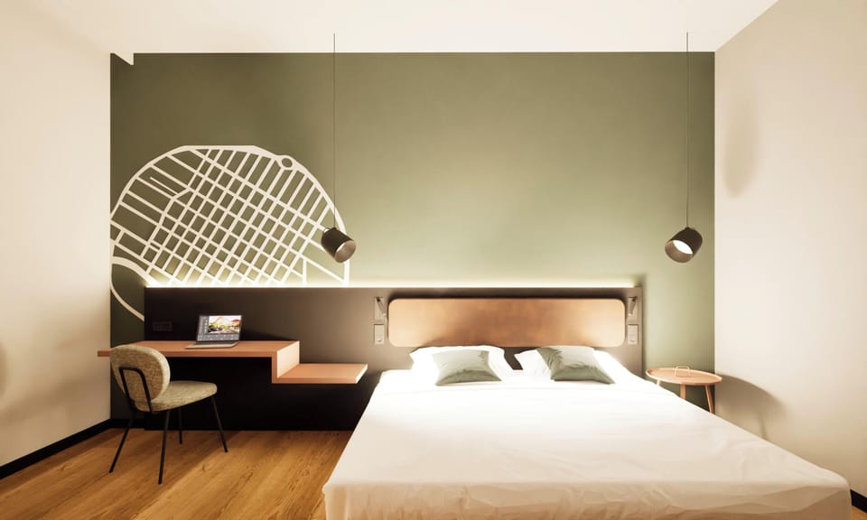 In-room safe, soundproofing, WiFi (free), bed sheets