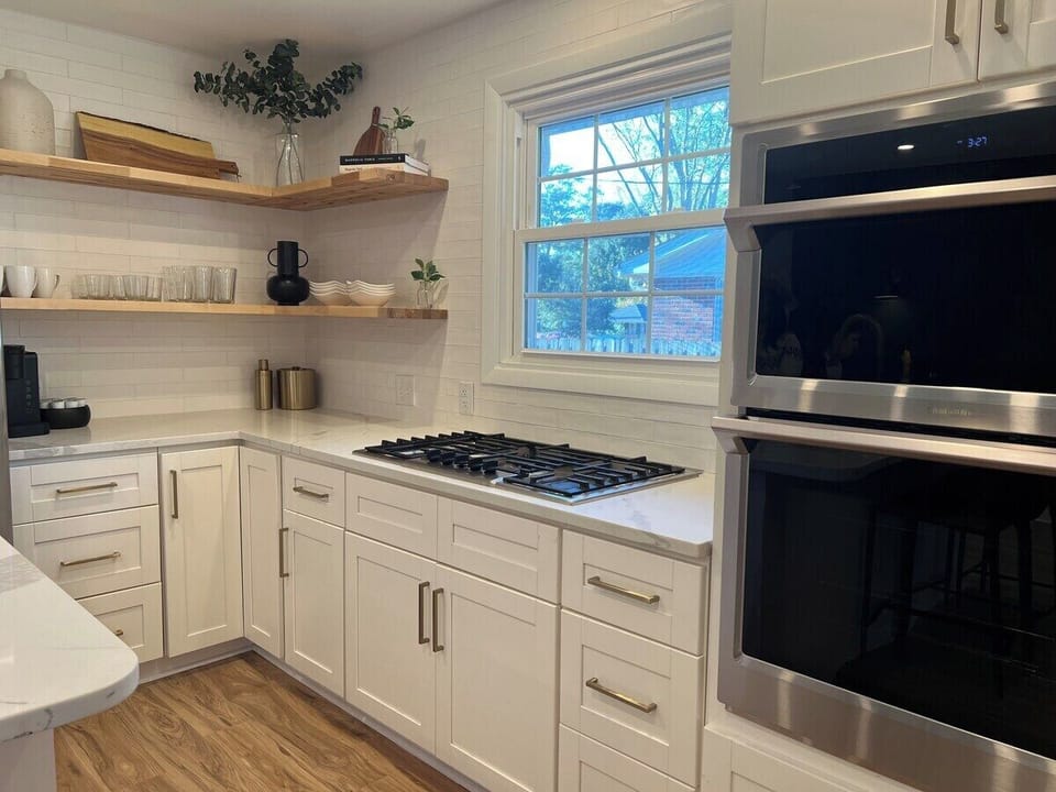 Charleston Charmer | 4 Beds! | 15 Min to Downtown