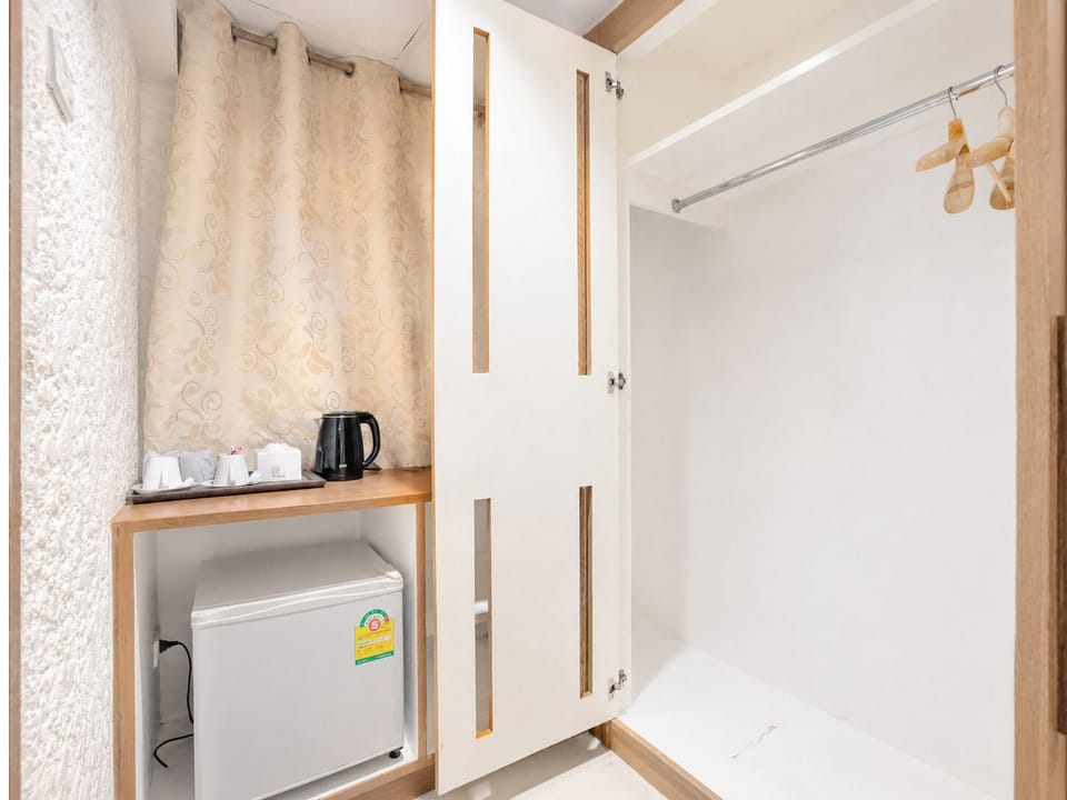 Standard Double Room | WiFi (free), bed sheets
