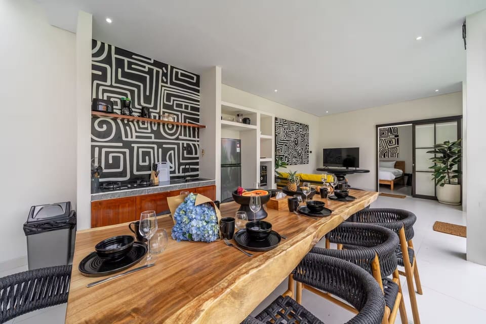 Deluxe Villa, 4 Bedrooms, Private Pool | Dining