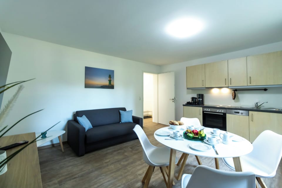 Superior Condo, 1 King Bed with Sofa bed, Kitchen, Garden View | Private kitchen | Electric kettle, highchair