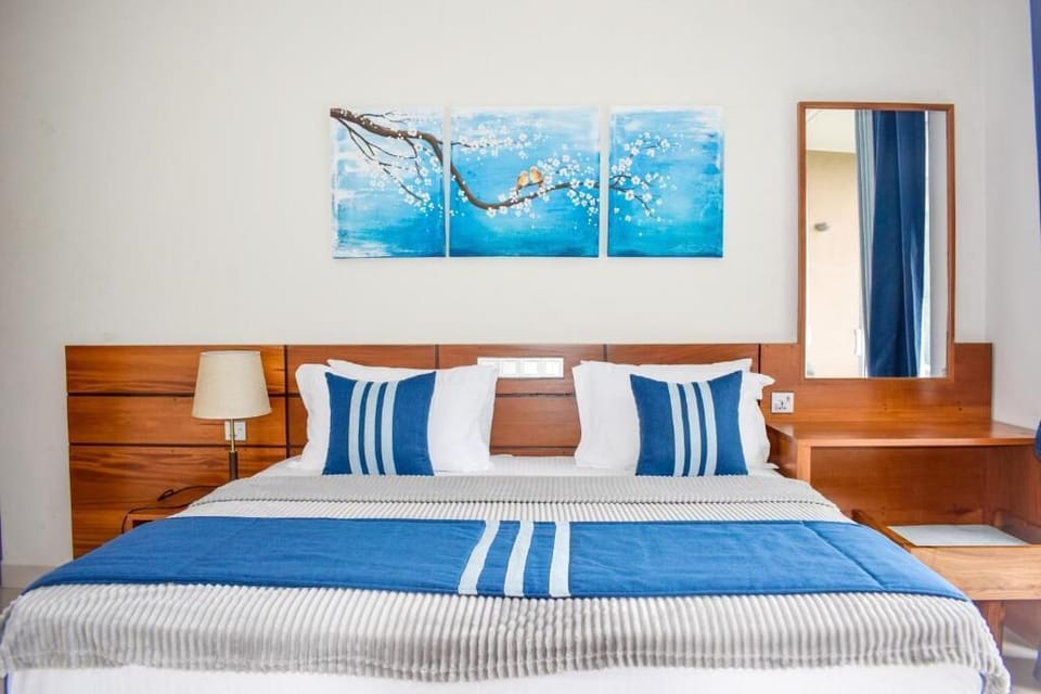 Deluxe Double Room, Balcony, Garden View | Free WiFi