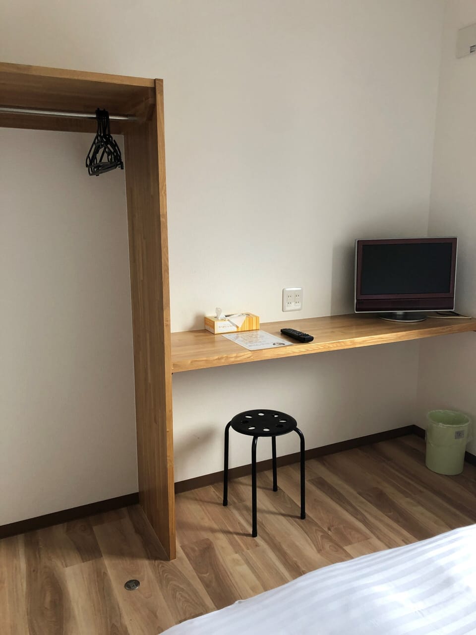 Room, 1 Semi Double Room, Non-Smoking | Desk, laptop workspace, free WiFi