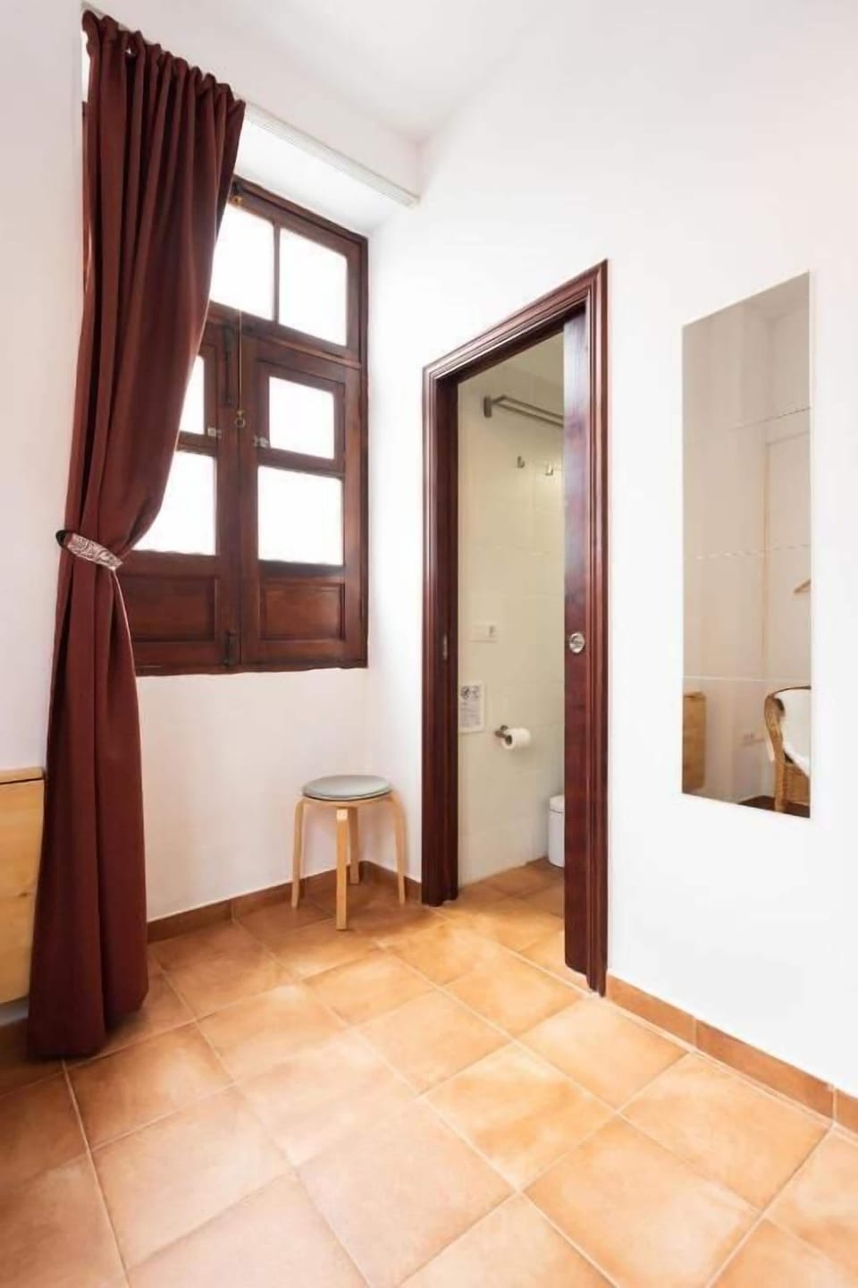 Comfort Double Room | Bathroom | Towels, soap, shampoo, toilet paper