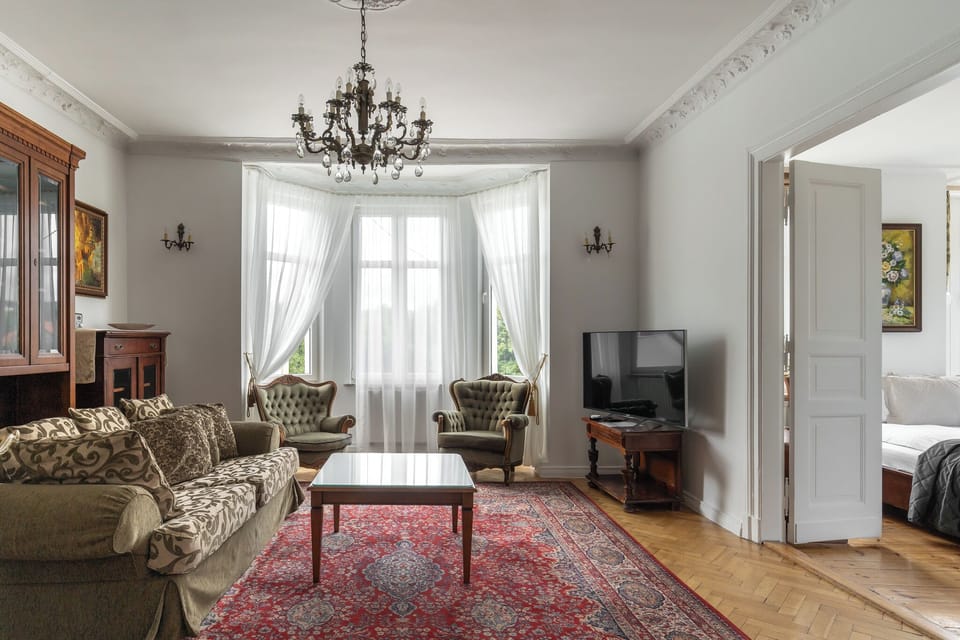 Apartment, Balcony, City View | Living area | Plasma TV