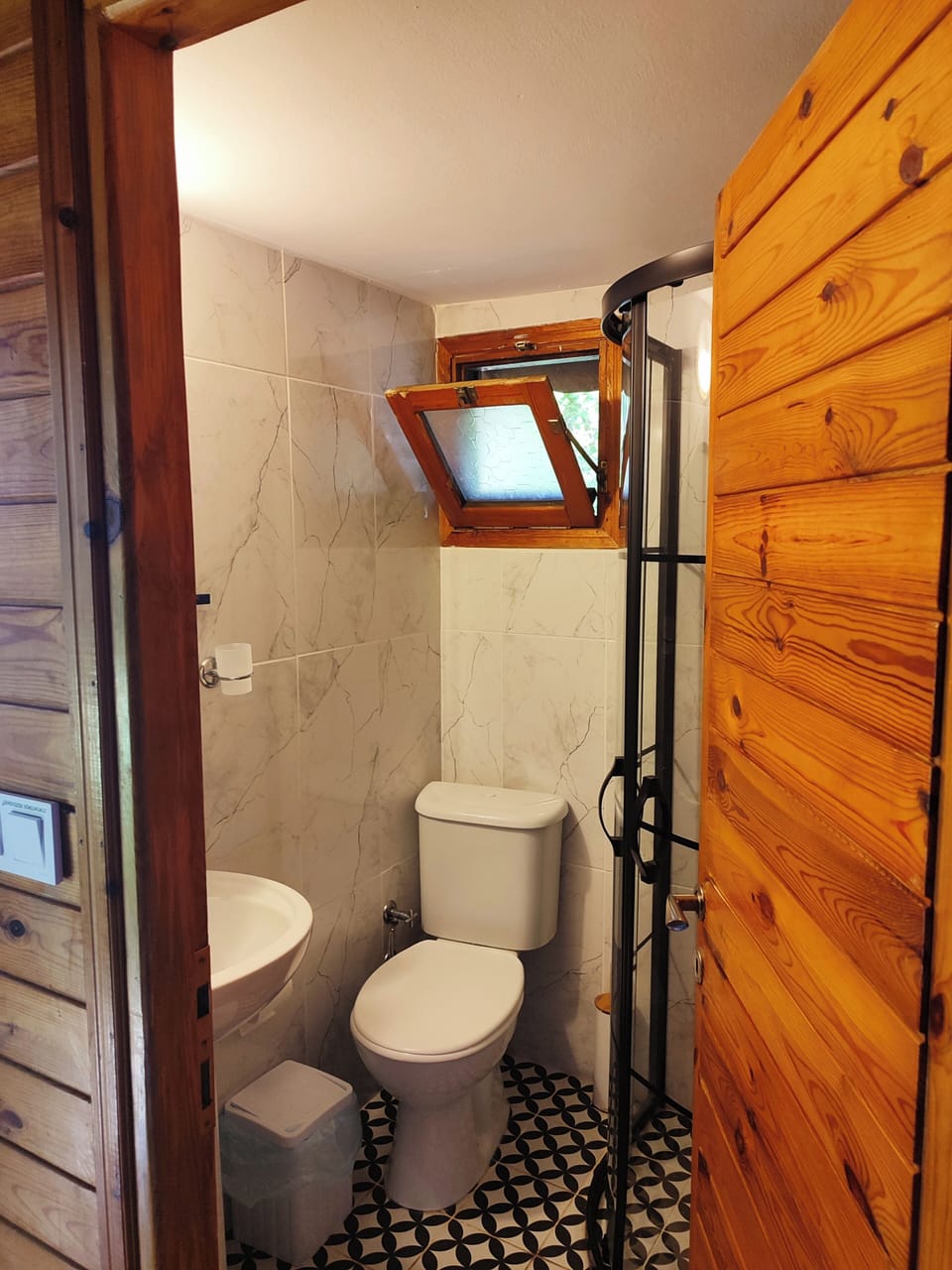 Comfort Room, Garden View | Bathroom | Shower, hair dryer, towels, soap