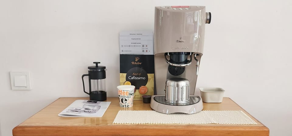 House, 1 Bedroom, Smoking, Balcony | Coffee and/or coffee maker