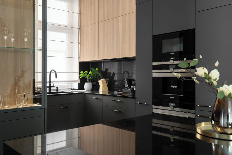 Deluxe Apartment, Non Smoking, Private Bathroom | Private kitchen | Coffee/tea maker, electric kettle, toaster, highchair