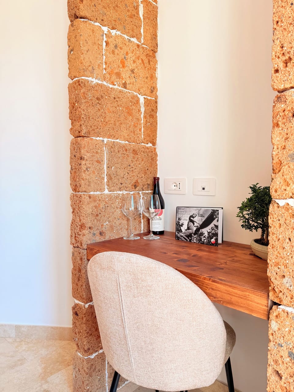 Deluxe Room, Hill View | In-room safe, individually furnished, desk, laptop workspace