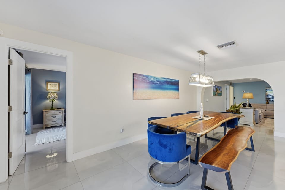 Dining Room, Dining Table, Furniture, Indoors, Table