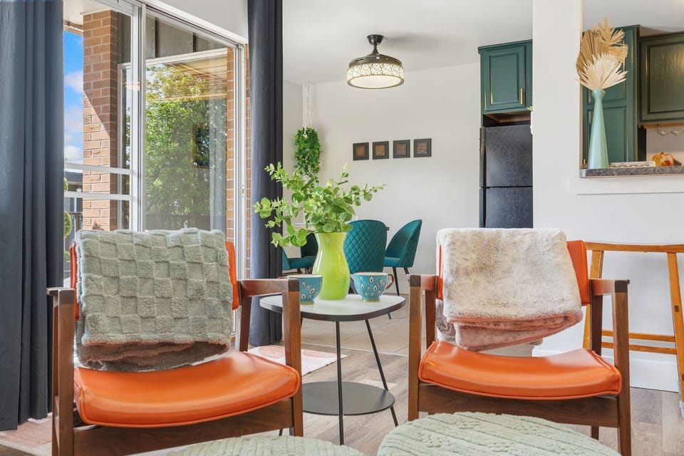 Apartment, Multiple Beds, Balcony, Garden View (The Aviary Near CSU) | Interior