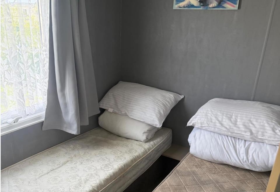 2 bedrooms
