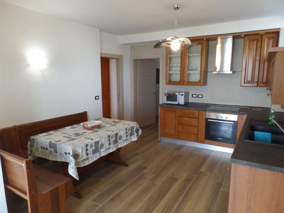 Apartment, 2 Bedrooms, Terrace, Ocean View | Interior