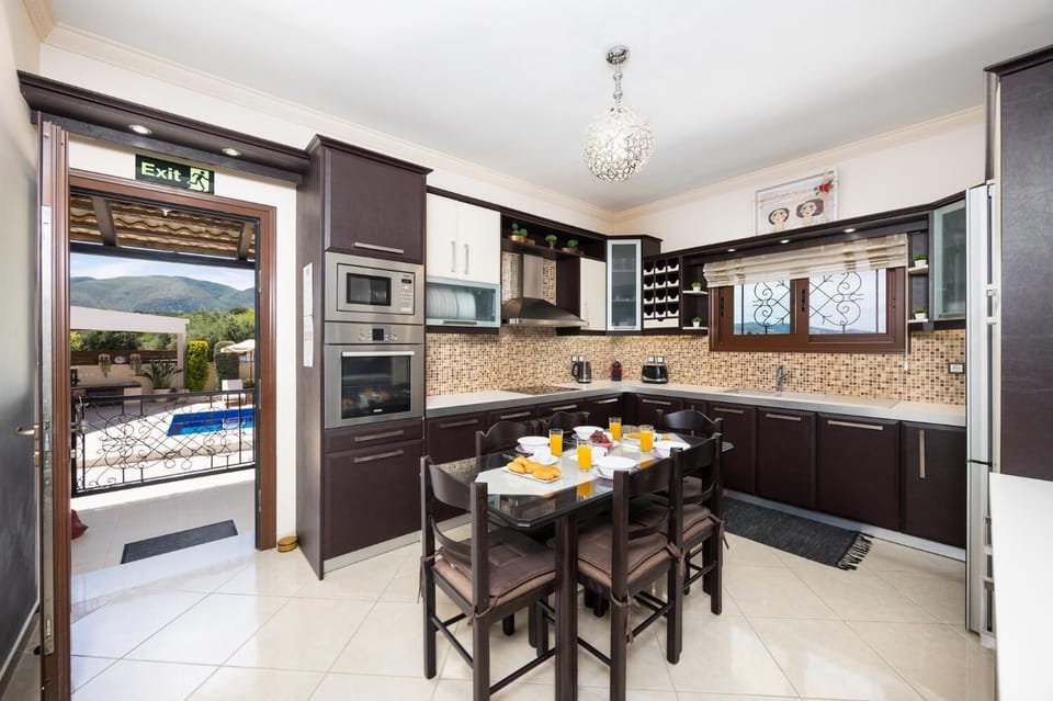 Equipped kitchen