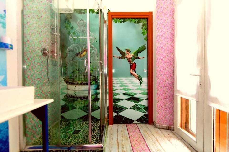 Standard Double Room | Bathroom | Shower, hair dryer, towels, shampoo