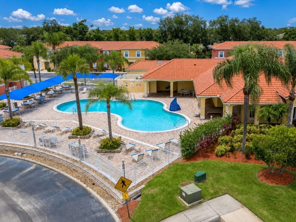 Communal pool 2