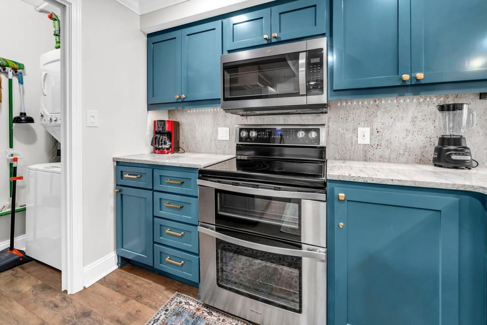 Condo, Multiple Beds (Pinnacle Port C3-701) | Private kitchen