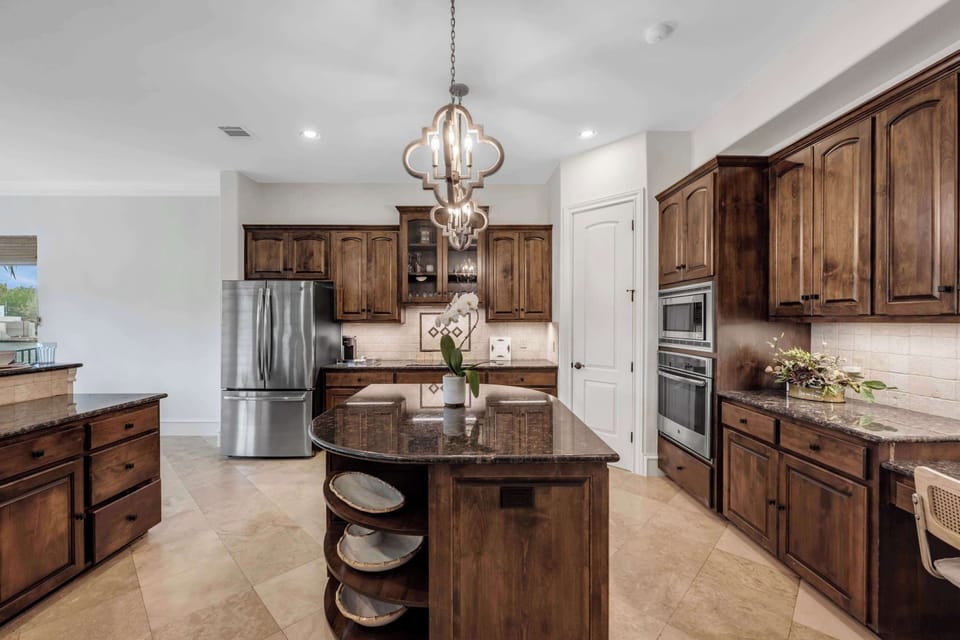 Kitchen (2518)