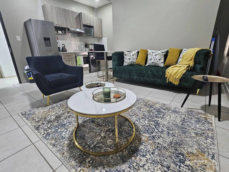 Apartment, 1 Bedroom, Accessible | Living room