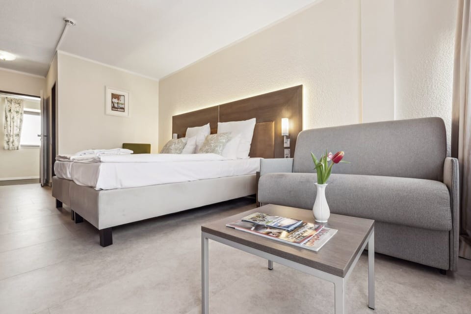 Standard Triple Room | In-room safe, desk, free WiFi