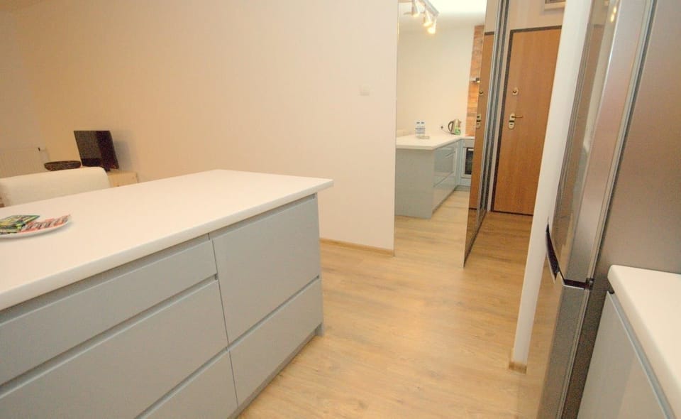Apartment, 1 Bedroom, Terrace (Moraine Hill) | Living area | TV