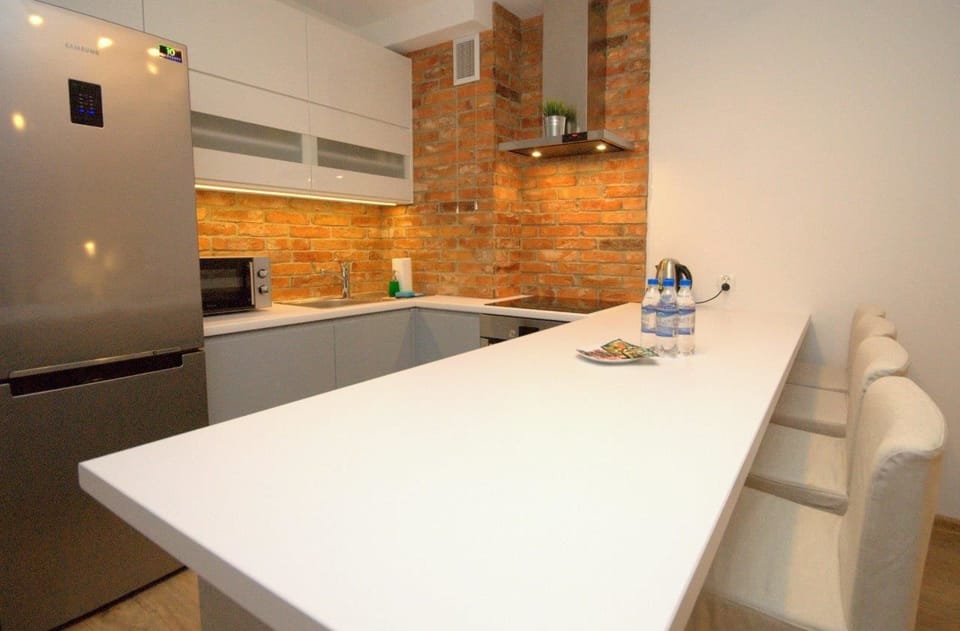 Apartment, 1 Bedroom, Terrace (Moraine Hill) | Private kitchenette | Espresso maker, fridge, microwave, cookware/dishes/utensils