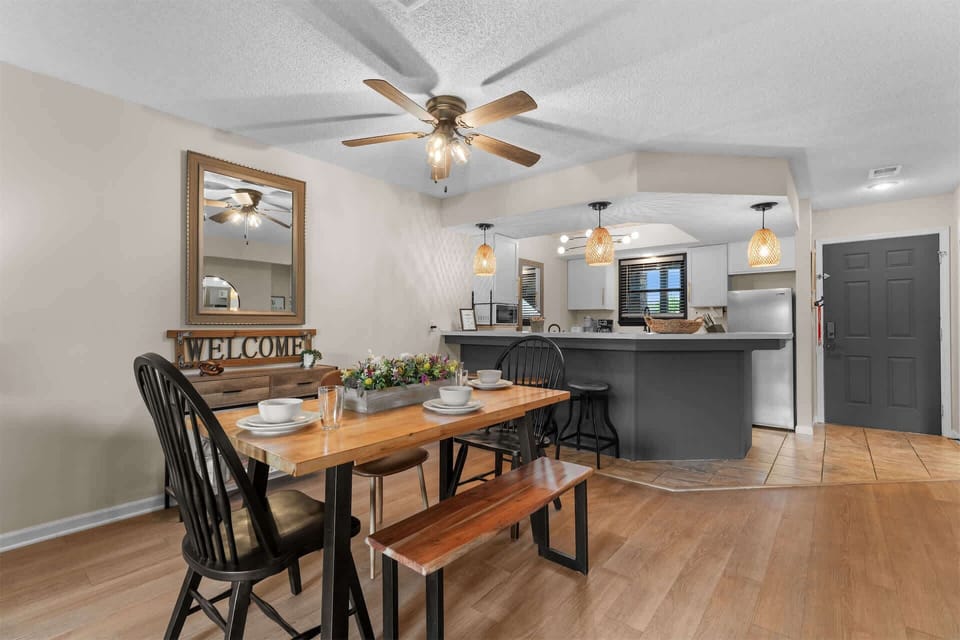 Condo, Multiple Beds, Balcony, Mountain View (The View on Overlook Balcony) | Dining