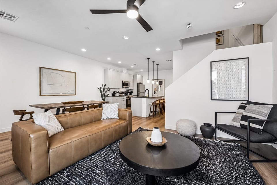 Triple Room | Living area