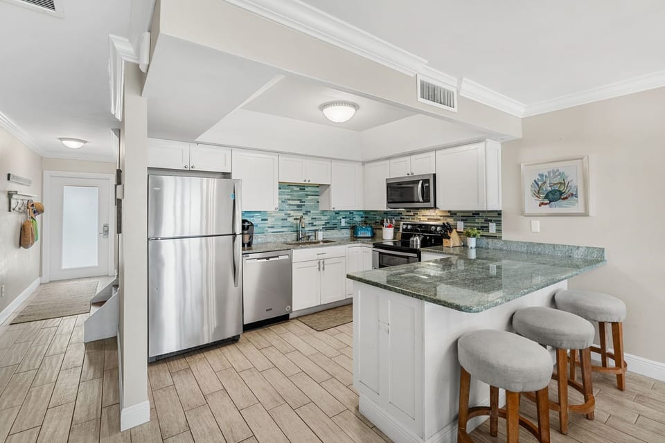 Villa (3 Bedrooms) | Private kitchen | Fridge, microwave, oven, stovetop
