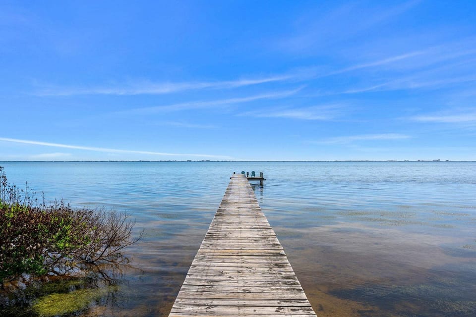 Dock