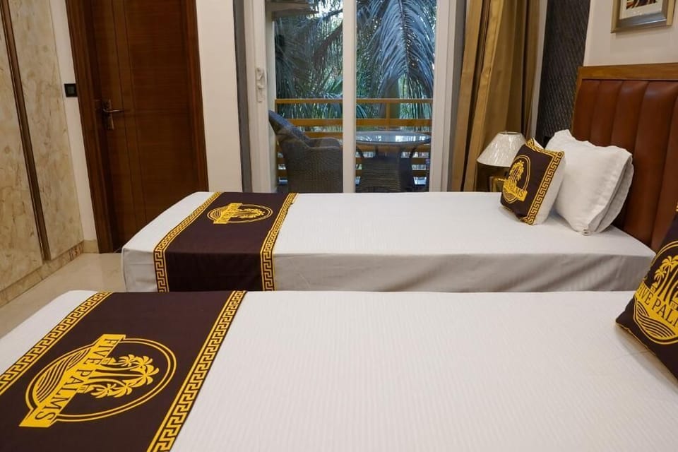 Deluxe Twin Room, Balcony, City View | In-room safe, blackout drapes, soundproofing, free WiFi