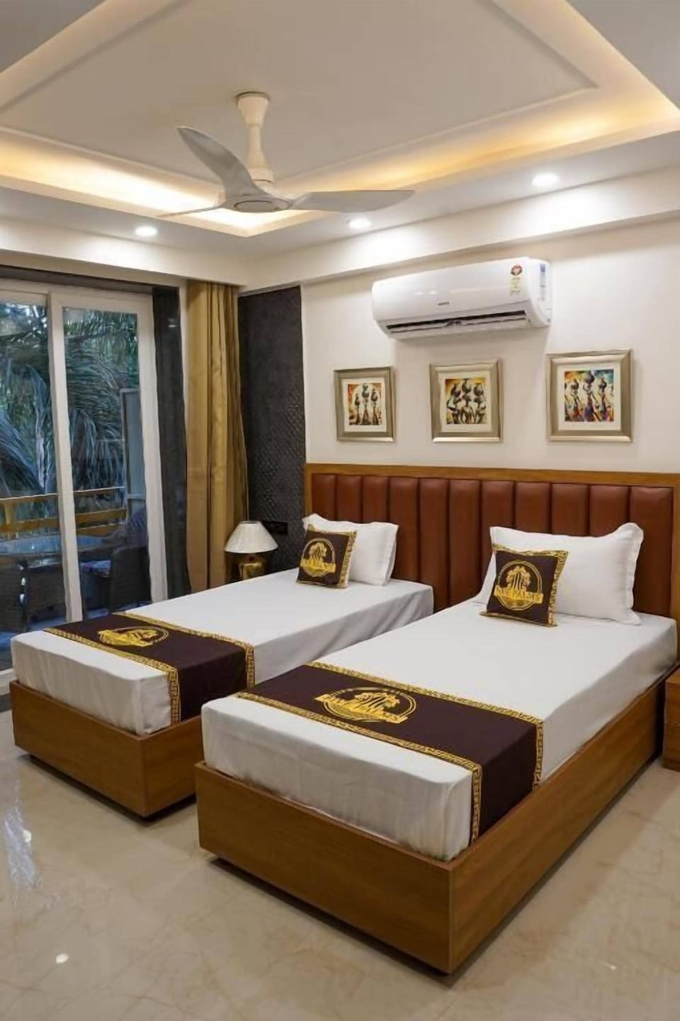 Deluxe Twin Room, Balcony, City View | In-room safe, blackout drapes, soundproofing, free WiFi
