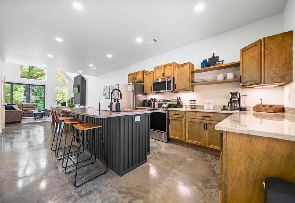 Roomy kitchen with everything you need to cook, serve, and snack in style.