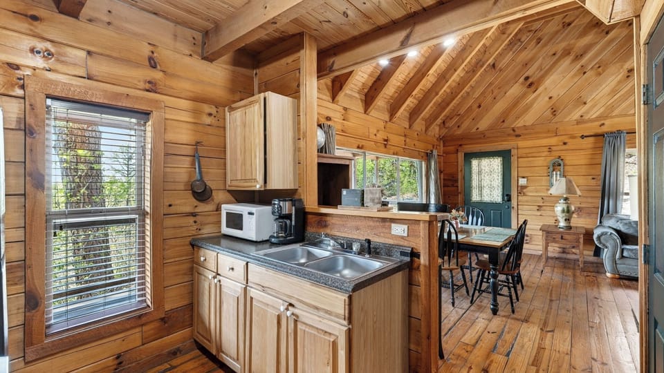 House (Multiple Bedrooms) | Interior
