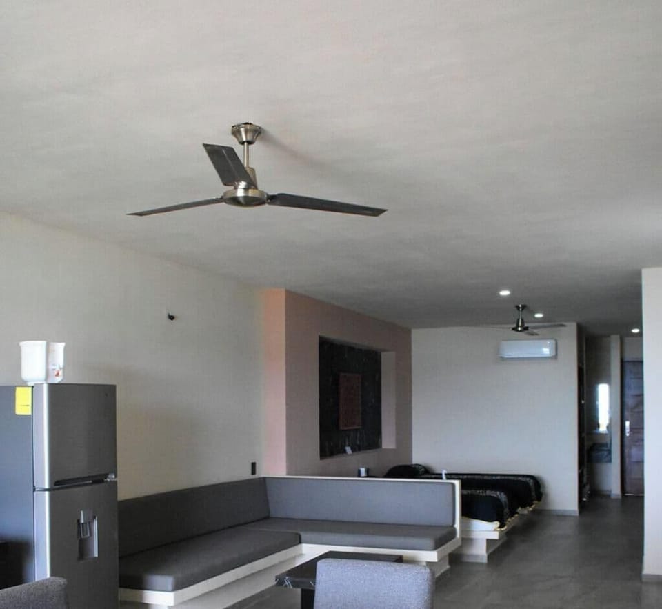 Suite | Interior