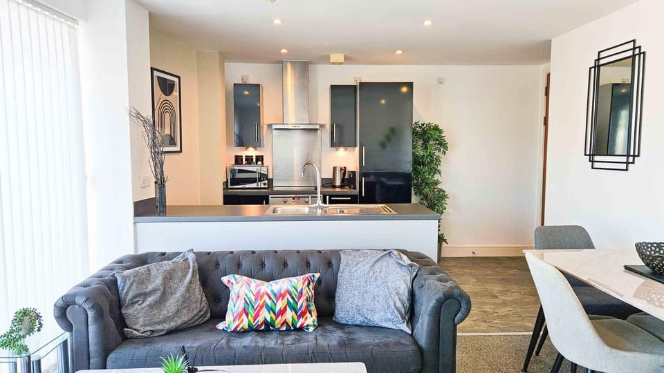 40 Meridian Tower - 1 Bedroom Apartment - Swansea (10469)