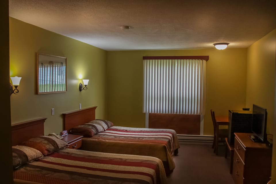 Standard Room, 2 Double Beds (Motel) | Desk, rollaway beds, free WiFi, bed sheets