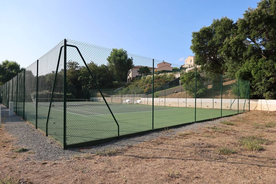 Sport court