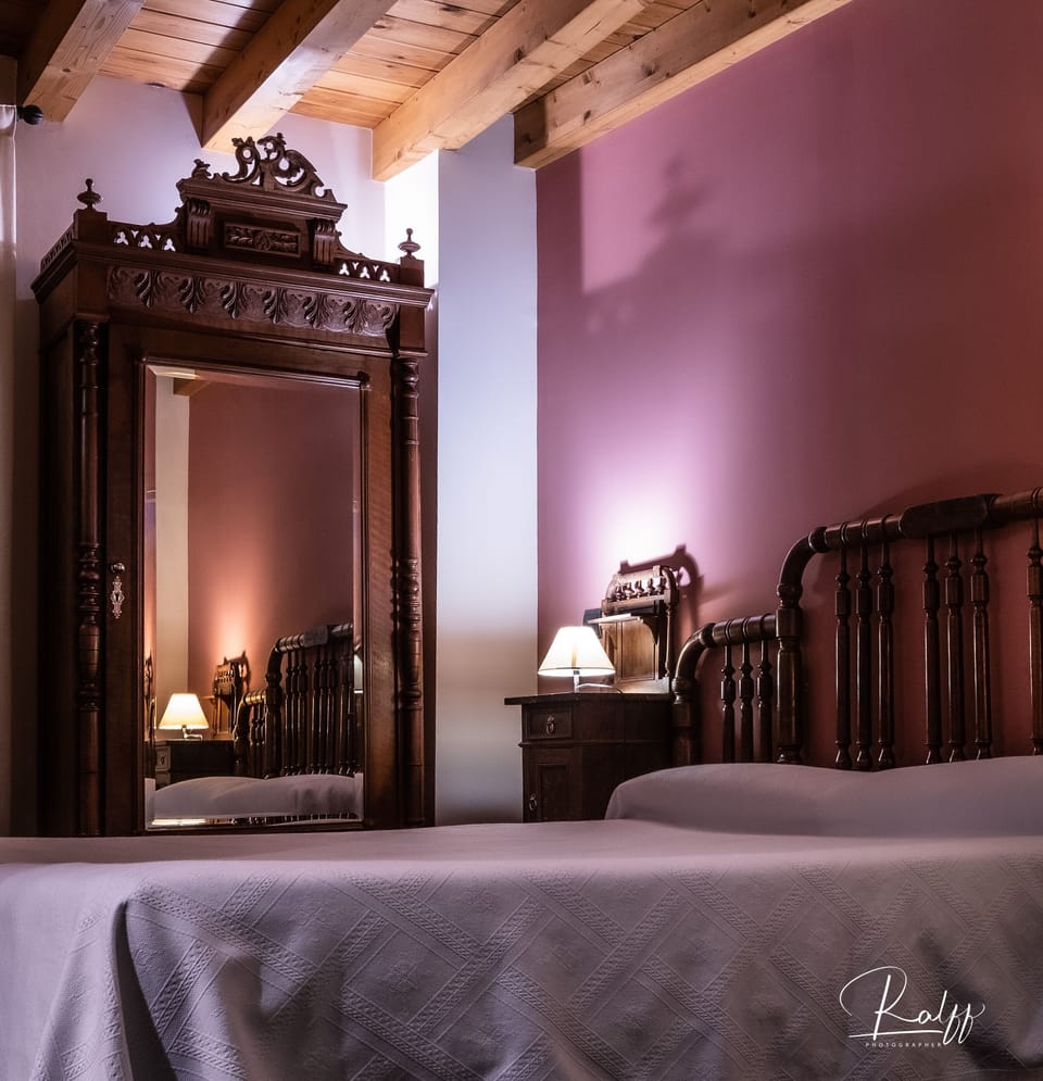 Premium bedding, desk, blackout drapes, soundproofing