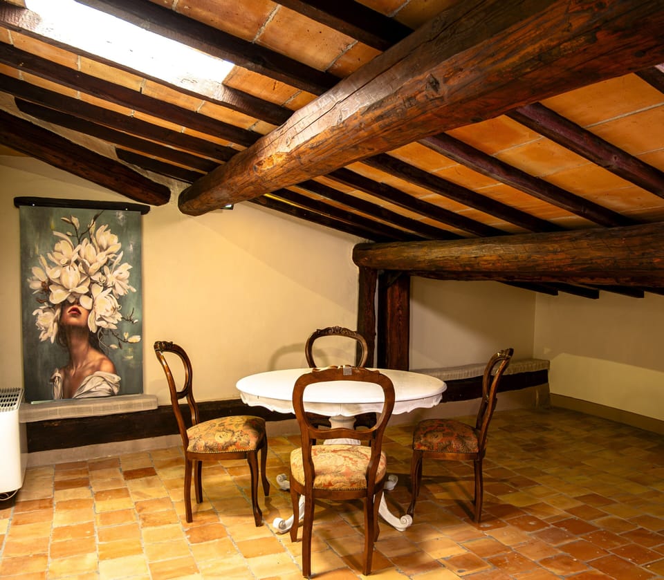 Double Room | Living area | Flat-screen TV