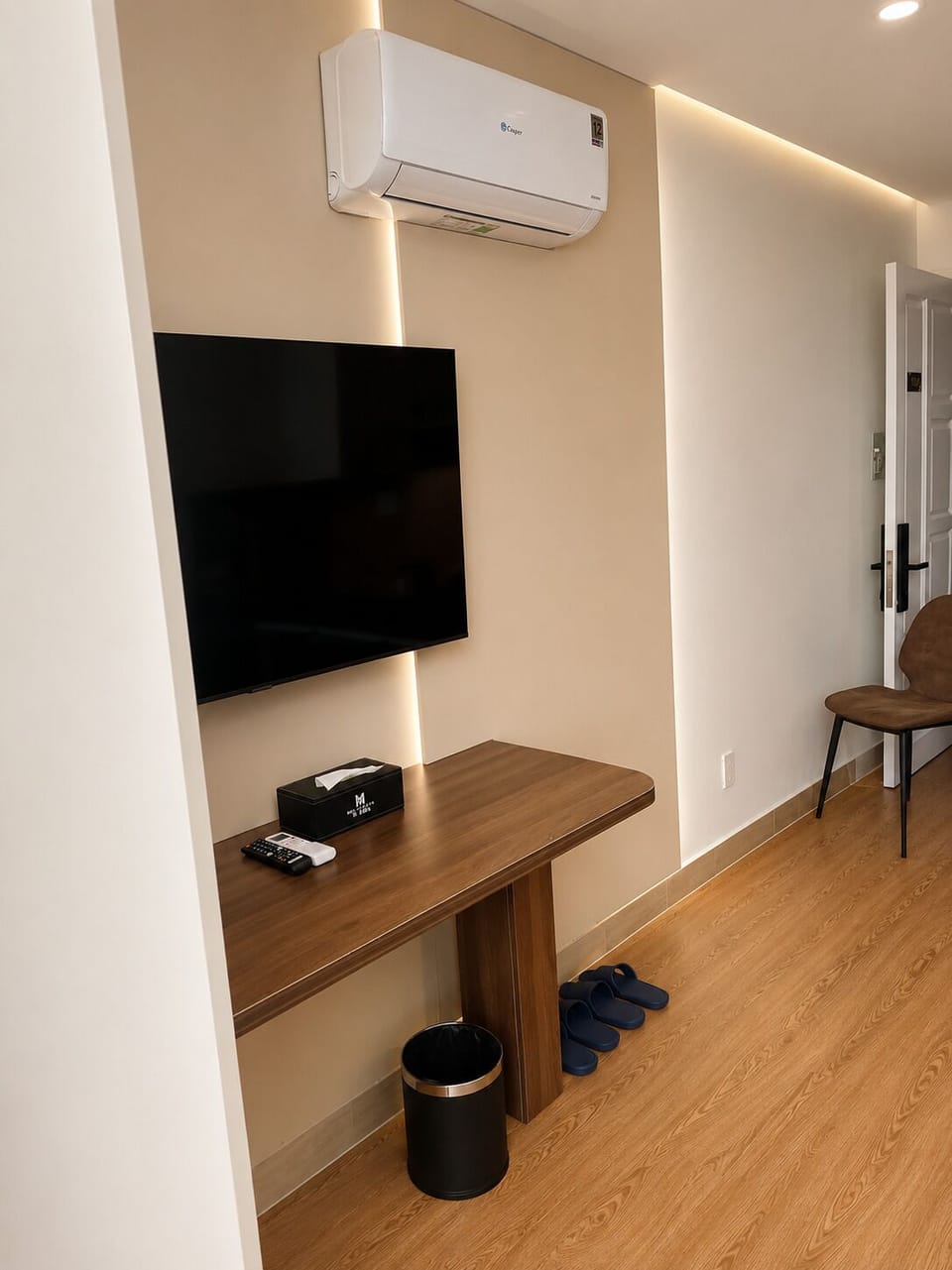 Luxury Double Room, City View | Interior