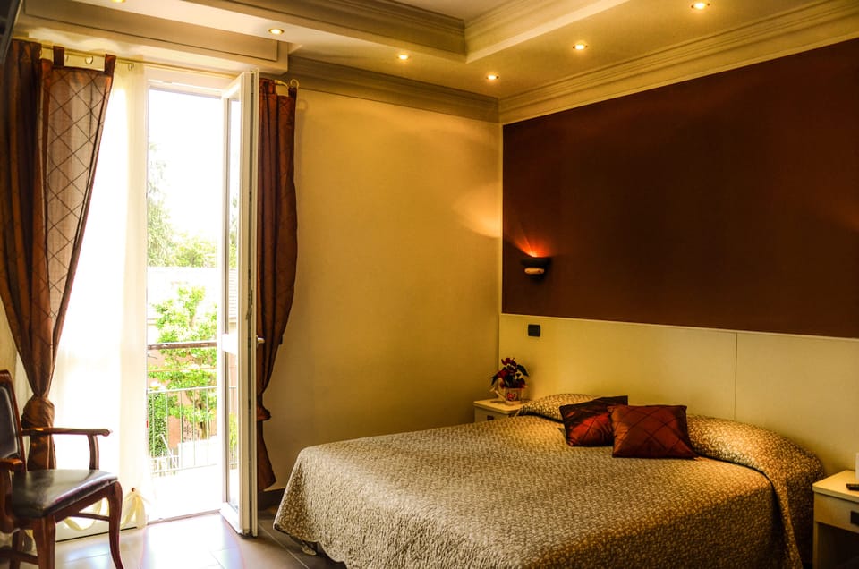 In-room safe, desk, rollaway beds (surcharge), WiFi (free)