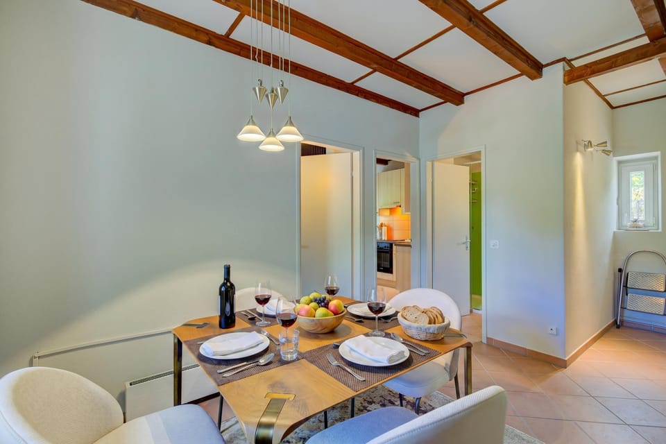 Standard Villa, 2 Bedrooms, 2 Bathrooms (Alfa Garden Villa With Private Pool) | Dining