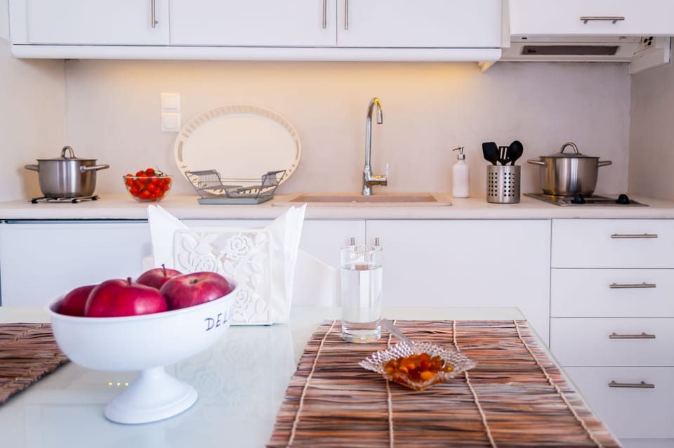 Superior Studio, Sea View | Private kitchenette | Fridge, stovetop, coffee/tea maker, electric kettle