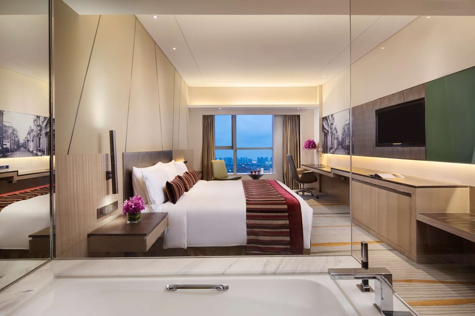 Premium bedding, minibar, in-room safe, desk