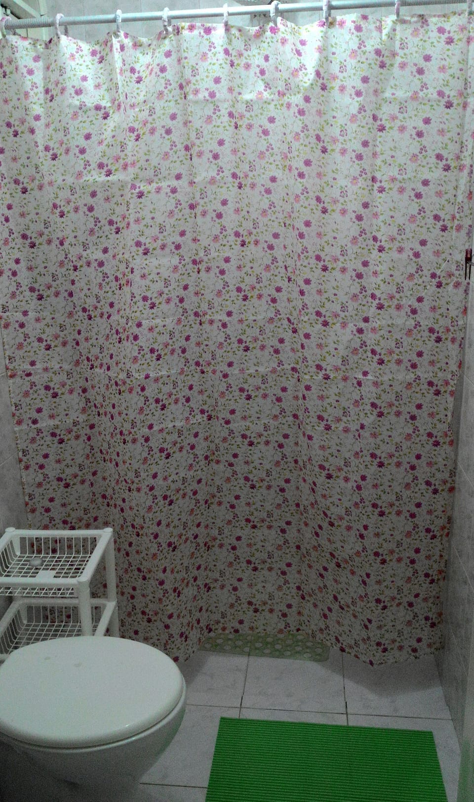 Shower, towels