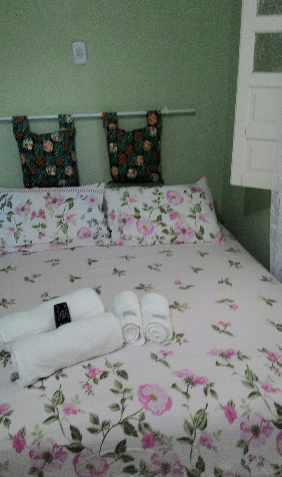 Double Room | Desk