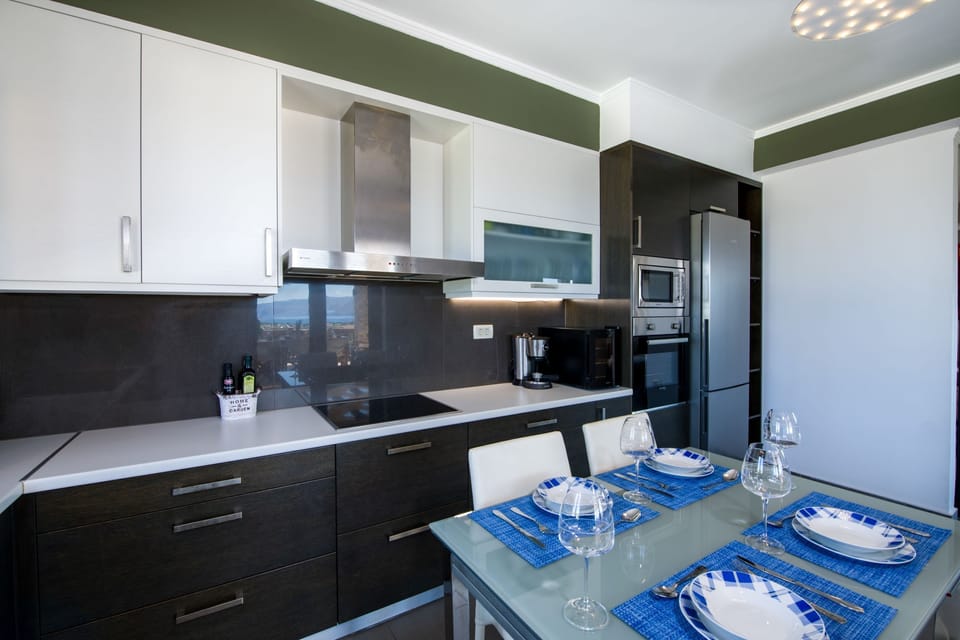 Villa, 4 Bedrooms, Private Pool | Private kitchen | Full-size fridge, microwave, stovetop, dishwasher